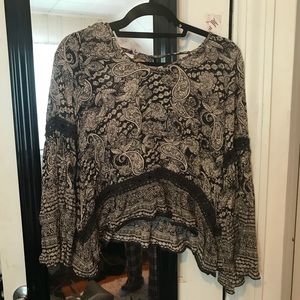 Never worn two piece set matching shirt and shorts